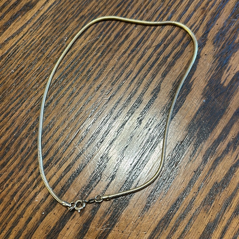 Vogue gold rolled necklace